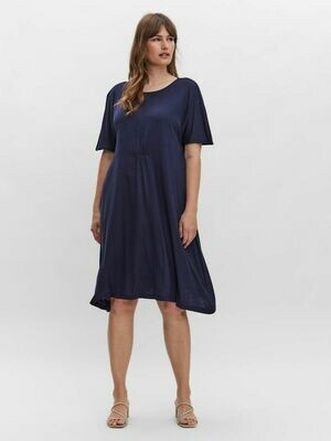 Super fin kjole fra Vero Moda Curve Super fin kjole fra Vero Moda Curve