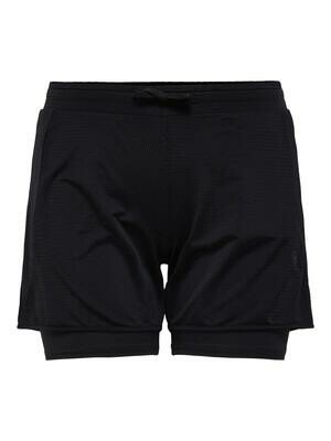 Løstsiddende trænings-shorts fra Only Play Curvy. Løstsiddende trænings-shorts fra Only Play Curvy.
