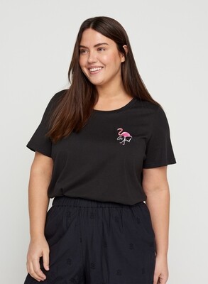Sødeste t-shirt med flamingo fra Zizzi Sødeste t-shirt med flamingo fra Zizzi