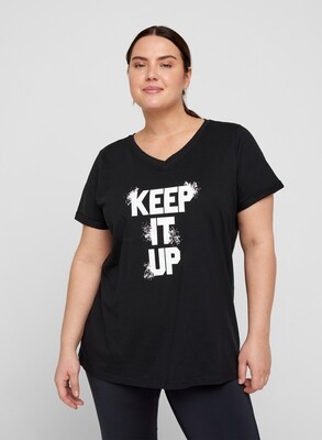 Cool sporty t-shirt med skrift fra Zizzi Cool sporty t-shirt med skrift fra Zizzi