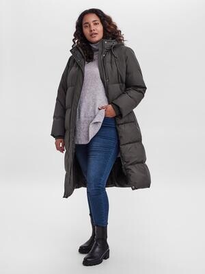 Lang vinterjakke fra Vero Moda Curve Lang vinterjakke fra Vero Moda Curve