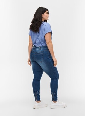 Jeans med smart sløjfe-detaljer fra Zizzi