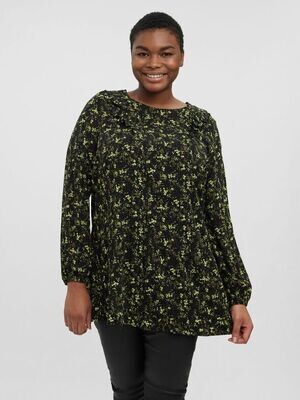 Blomstret tunika fra Vero Moda Curve. Blomstret tunika fra Vero Moda Curve.