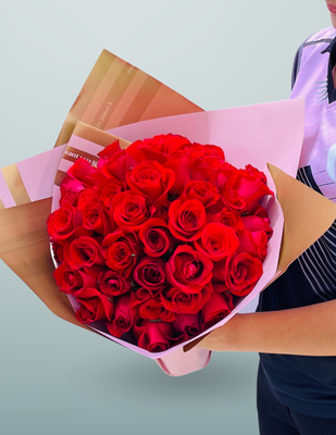 RAMO DE 50 ROSAS
