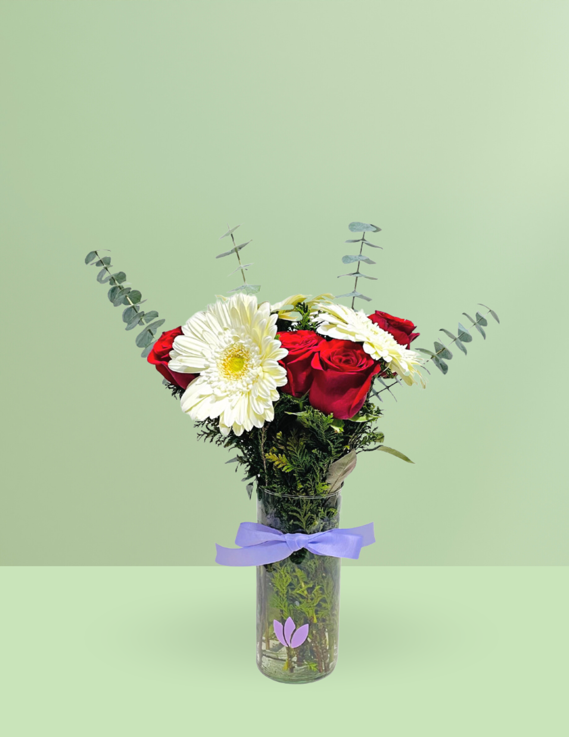 JARRÓN DE ROSAS Y GERBERAS