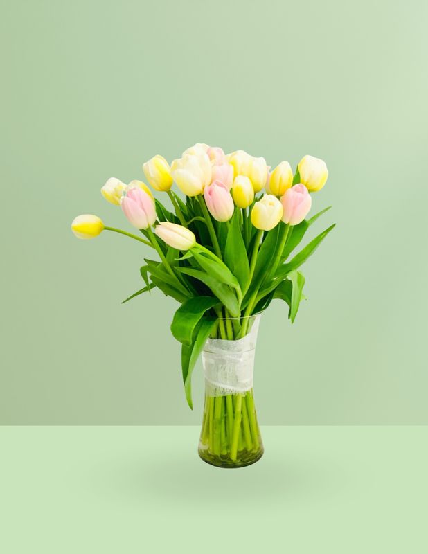 ⚜️JARRÓN DE TULIPANES