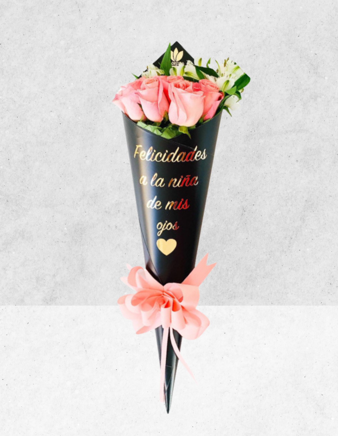 CONO 12 ROSAS ROSADAS PERSONALIZADO