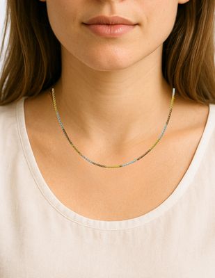 Collar con color