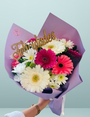 RAMO GERBERAS &amp; MARGARITAS