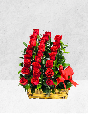 CANASTA DE 27 ROSAS