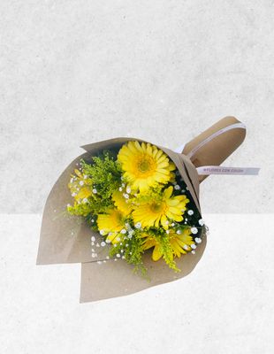 🌼RAMO DE 5 GERBERAS