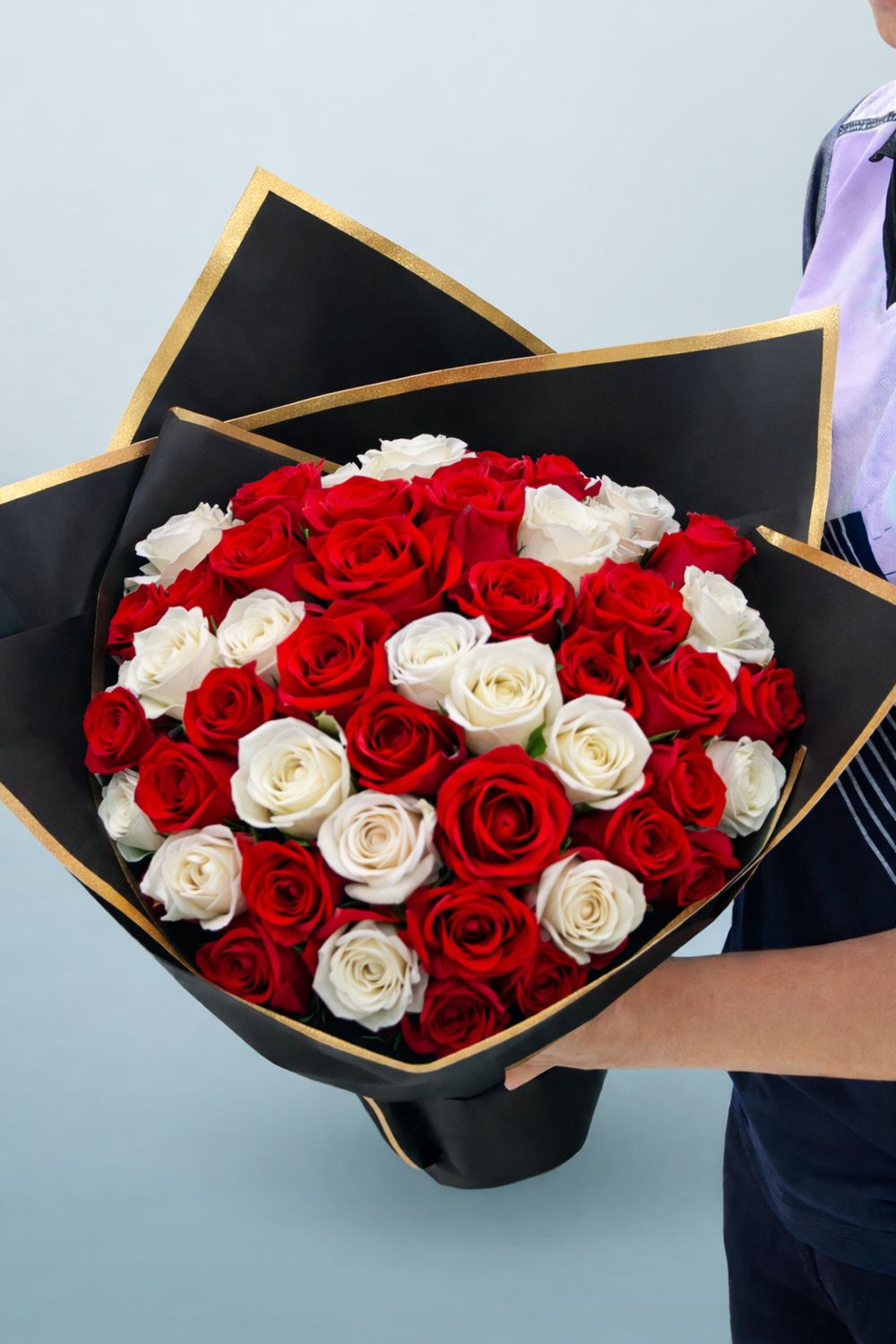 ⚜️RAMO DE 50 ROSAS