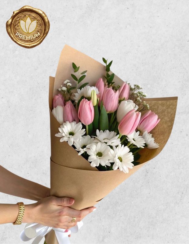 ⚜️RAMO DE TULIPANES