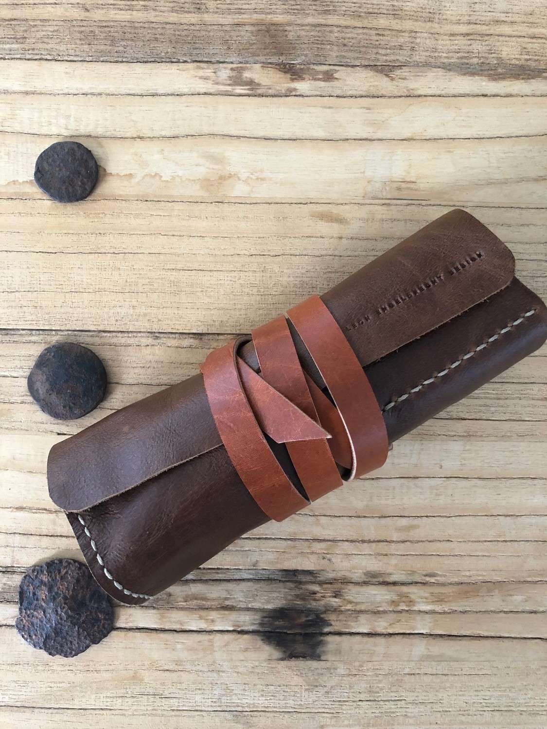 LEATHER ROLL