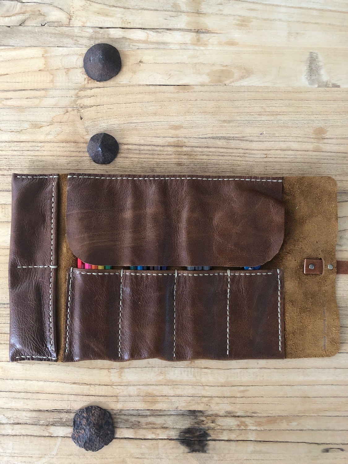 LEATHER ROLL