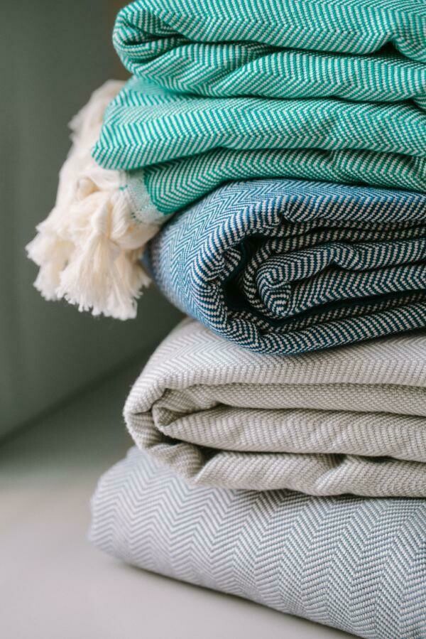HERRINGBONE BLANKET / THROW