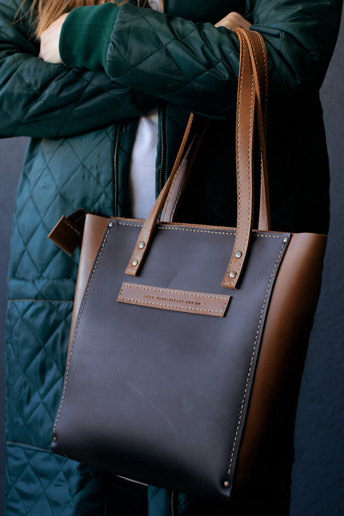 PLAIN JANE LEATHER TOTE