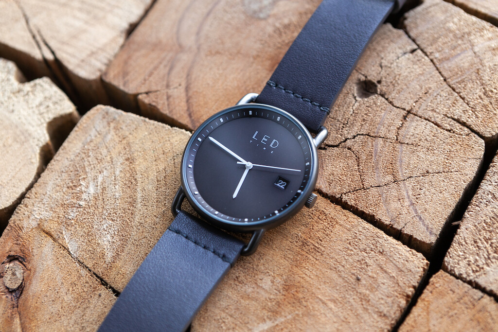 L E D TIME - ASHLEY