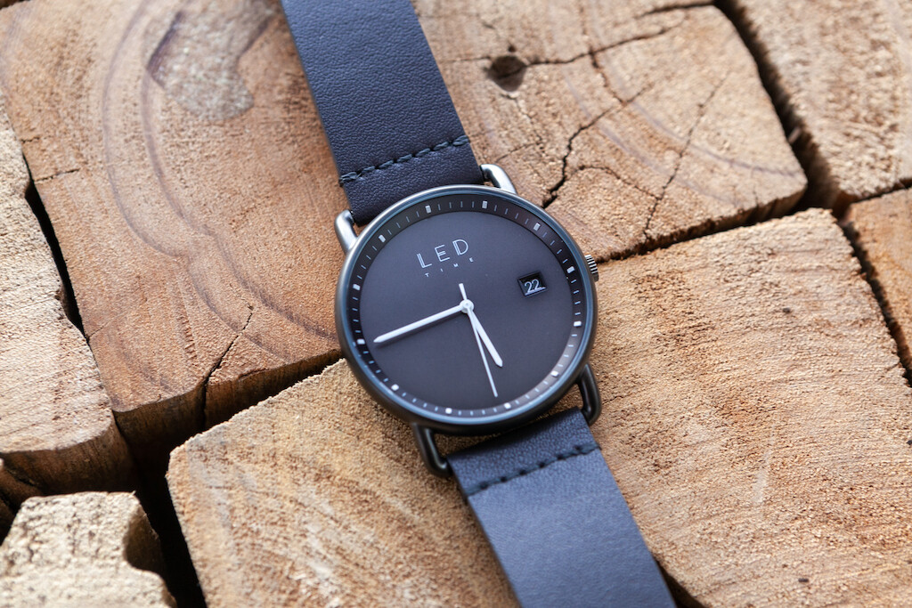 L E D TIME - ASHLEY