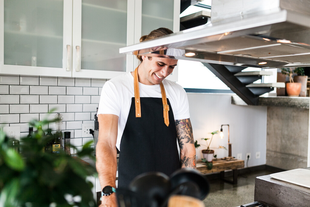 CANVAS &amp; LEATHER APRON