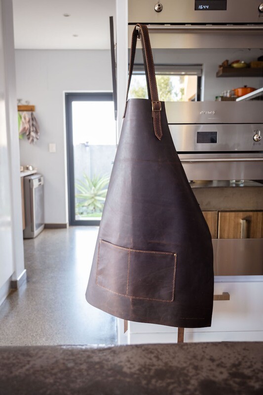 LEATHER APRON