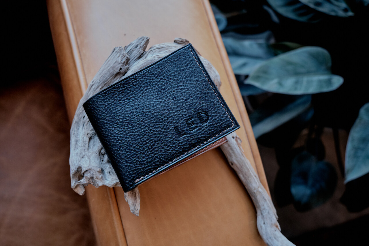 BIFOLD WALLET SLIMLINE - AXEL EDITION