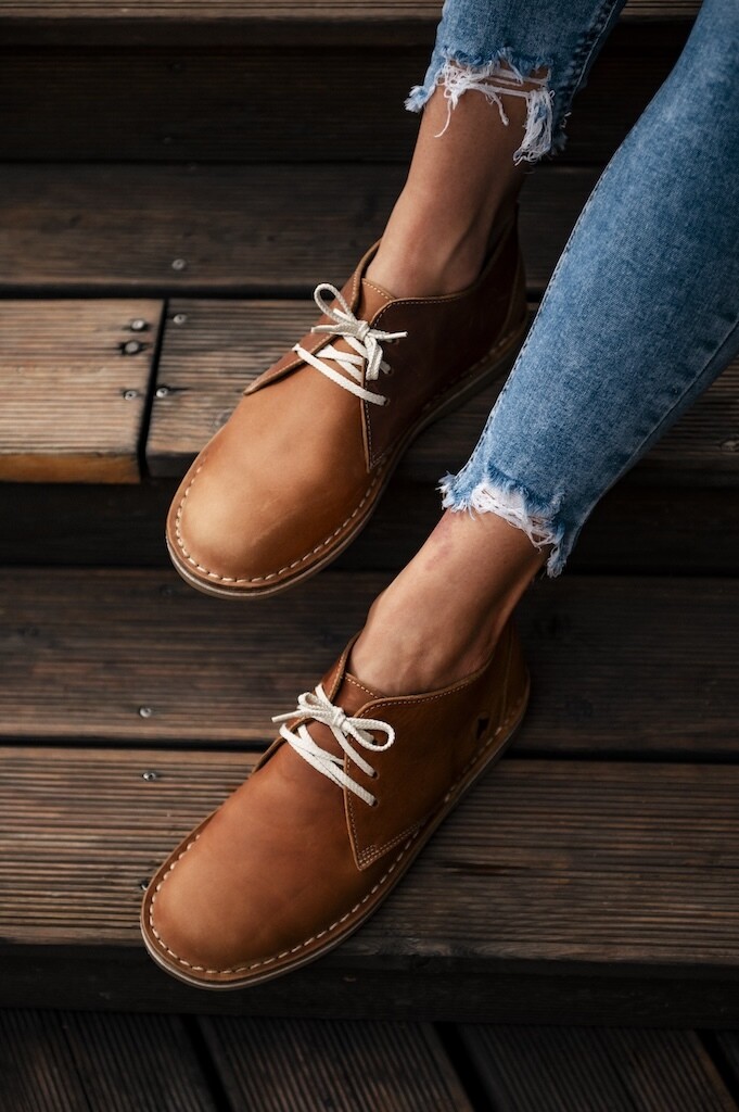 L E D LEATHER VELLIES