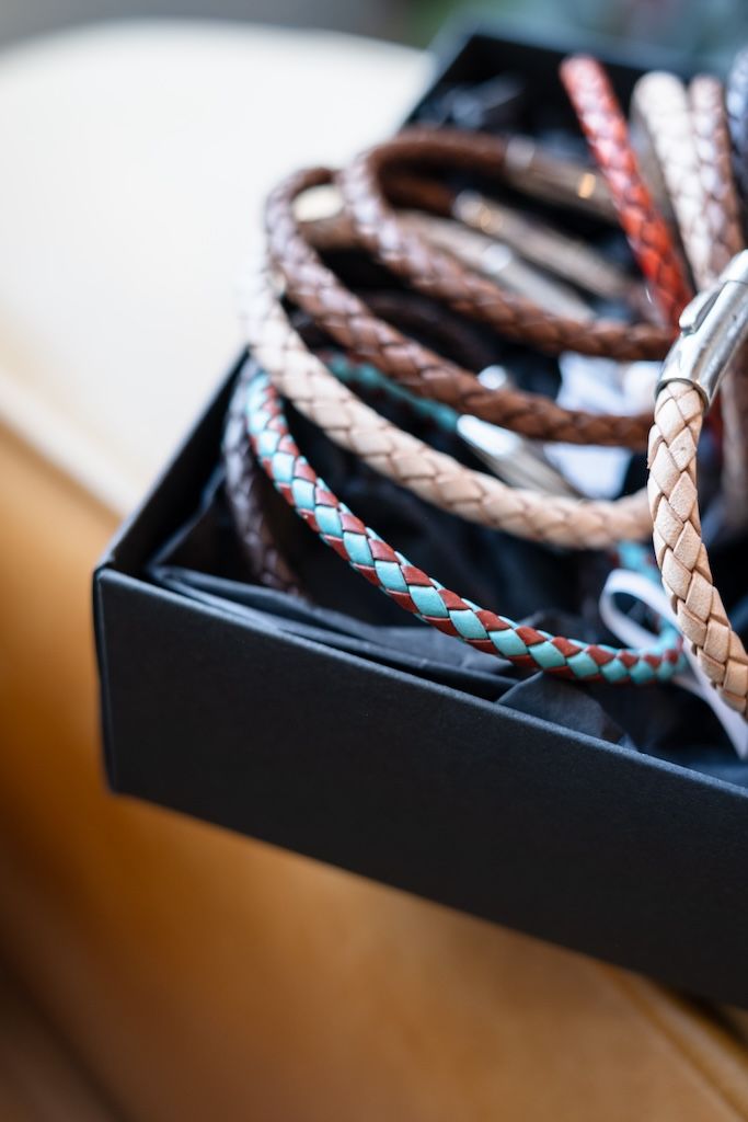 SINGLE LOOP BRAIDED LEATHER BRACELETS