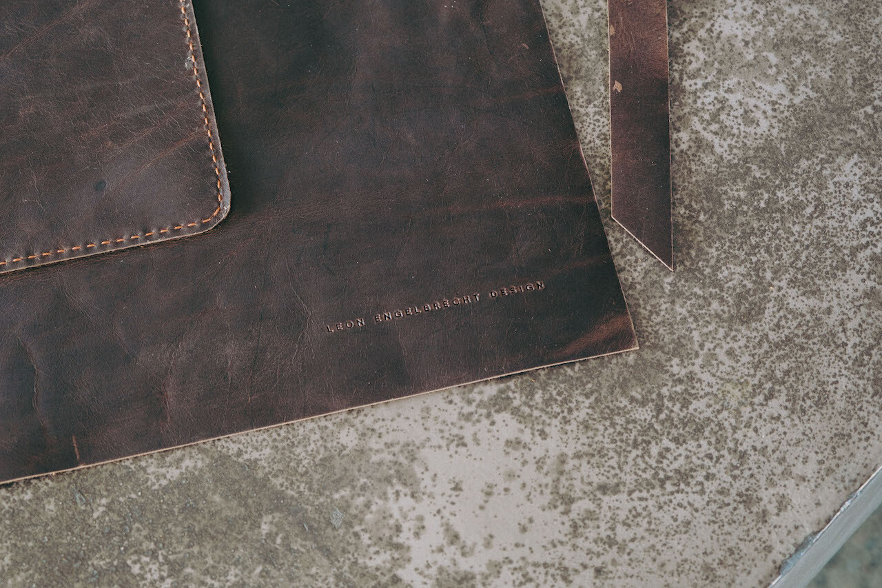 LEATHER APRON
