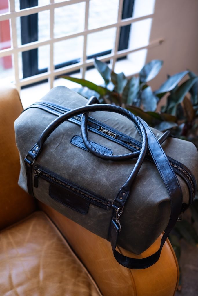 WAXED CANVAS &amp; LEATHER TRAVEL DUFFEL