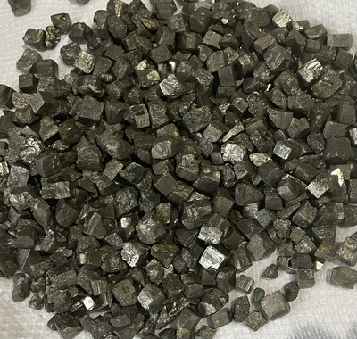 Pyrite Cubes Large 100 Gr