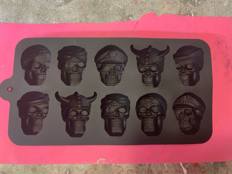Pirate Skulls (10 In the tray)