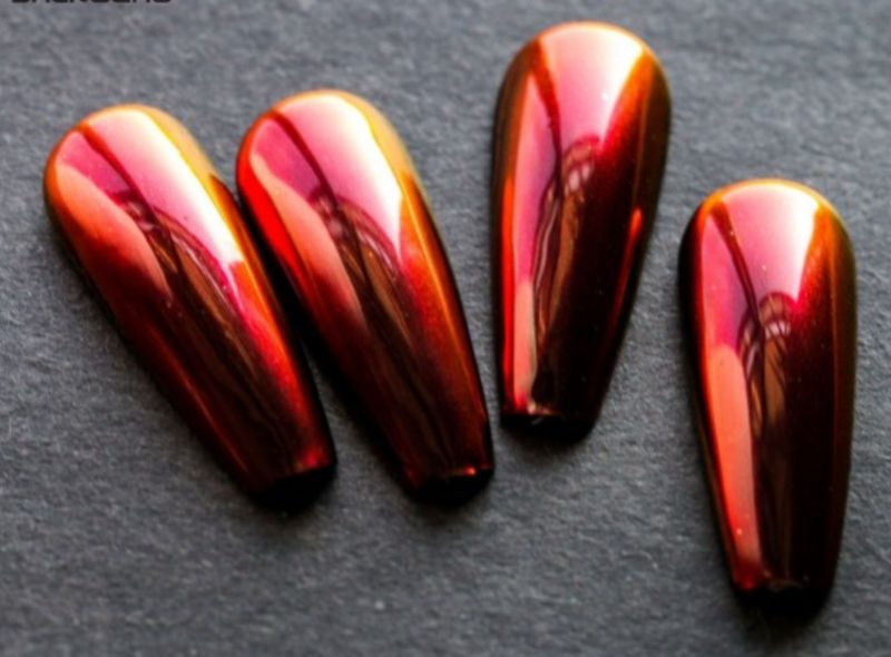 Scarlett Red Chameleon (NEW) 2 Gr