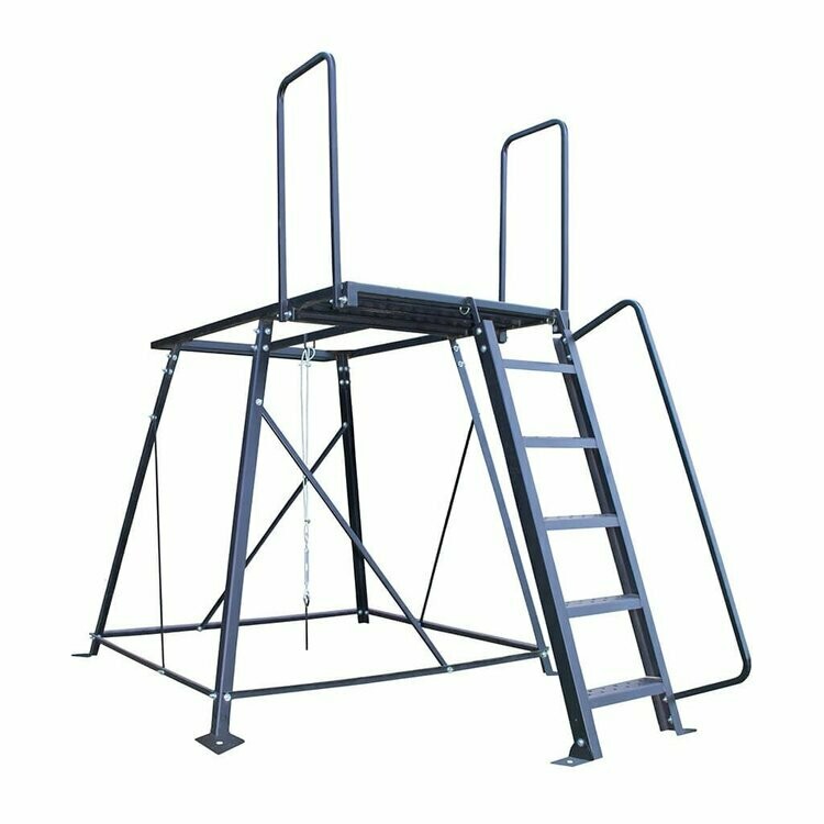 Redneck Blinds Powder Coated 5 Ft Deer Stand
