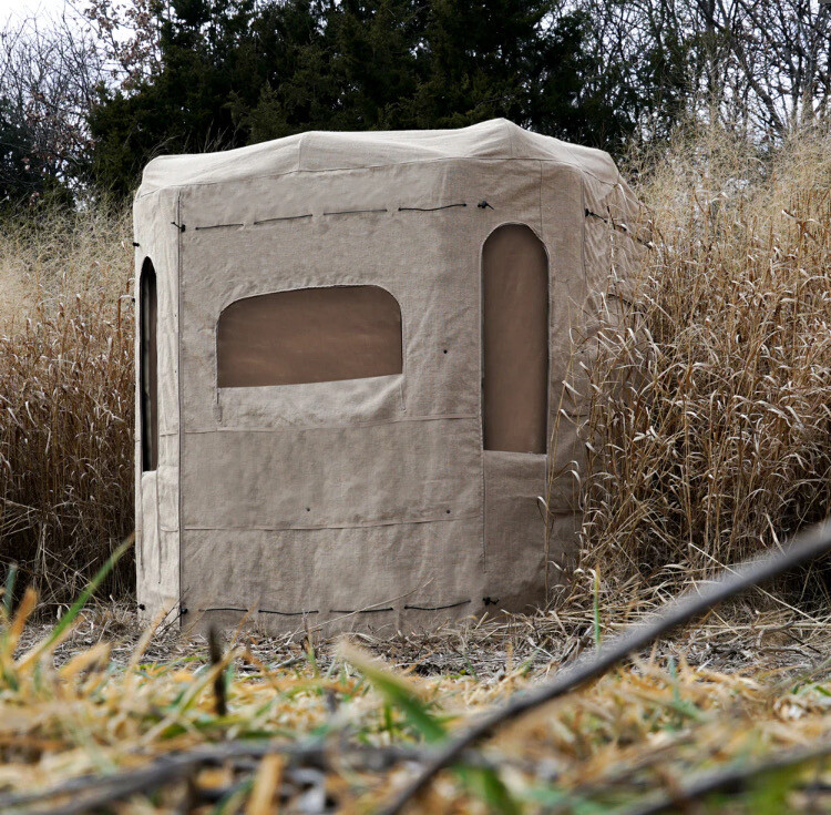 Redneck Soft Side 360 Burlap Deluxe 6X6 Hunting Ground Blind