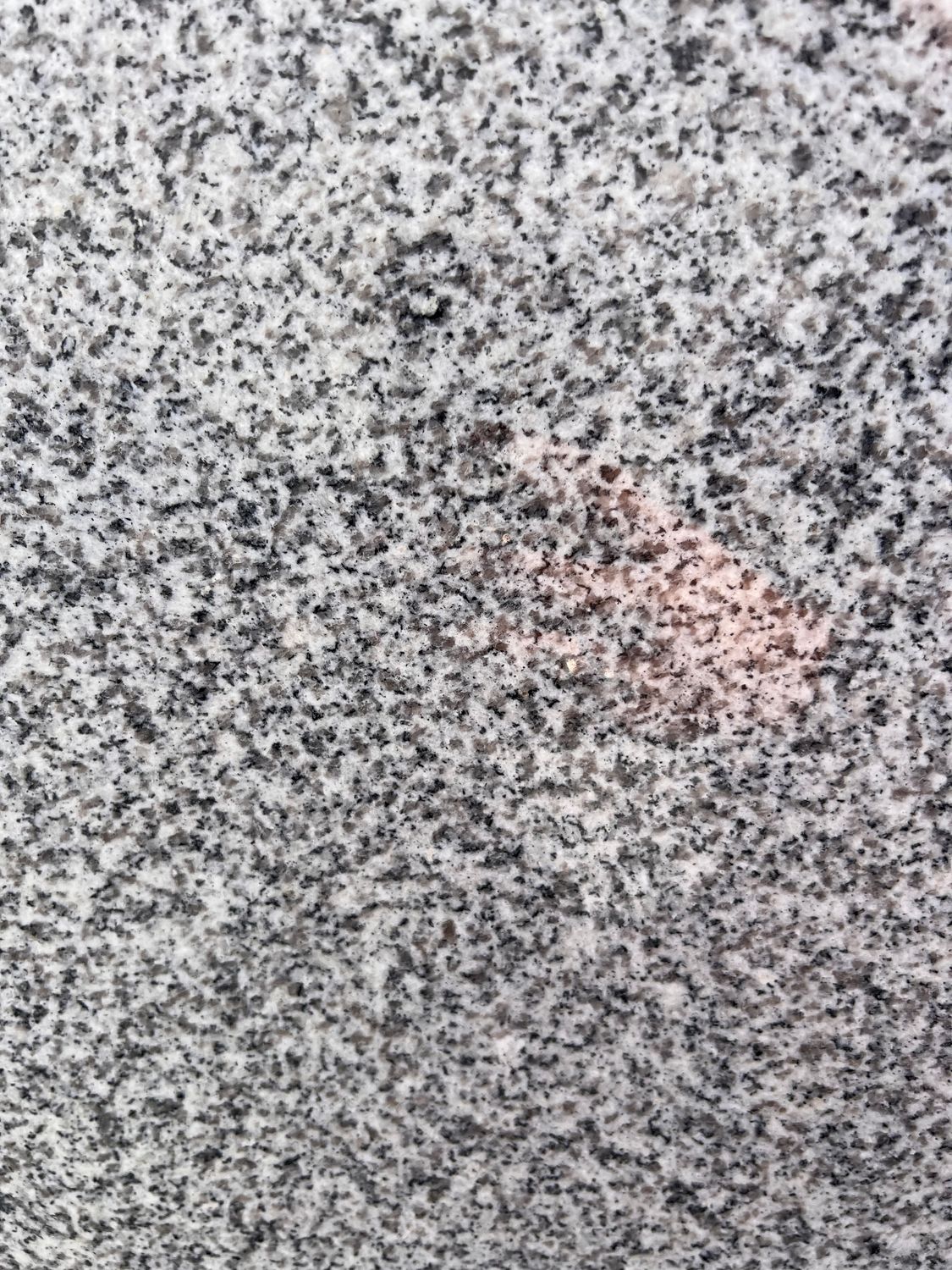 Pebbel beach granite