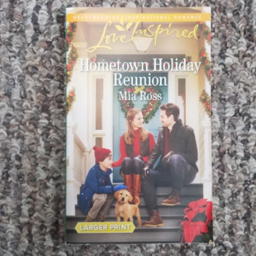 Hometown Holiday Reunion by Mia Ross