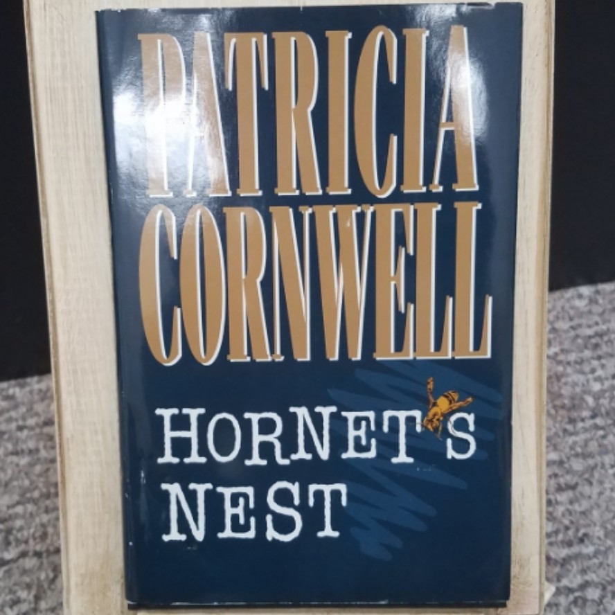 Hornet&#39;s Nest by Patricia Cornwell