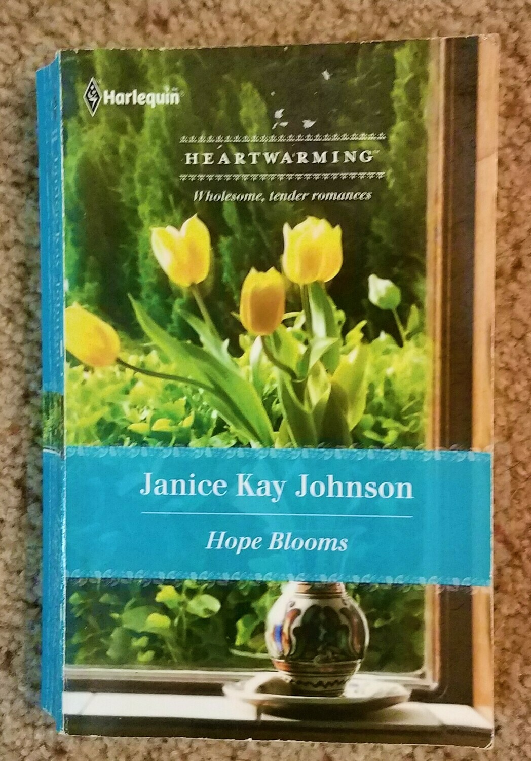 Hope Blooms by Janice Kay Johnson