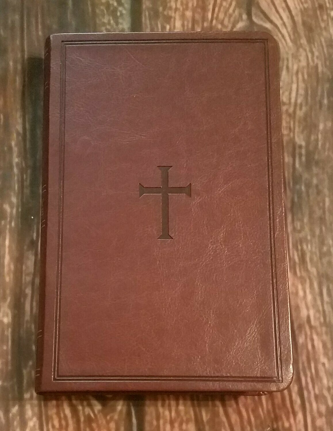 HCSB Holman Ultrathin Reference Bible Brown Leather with Cross