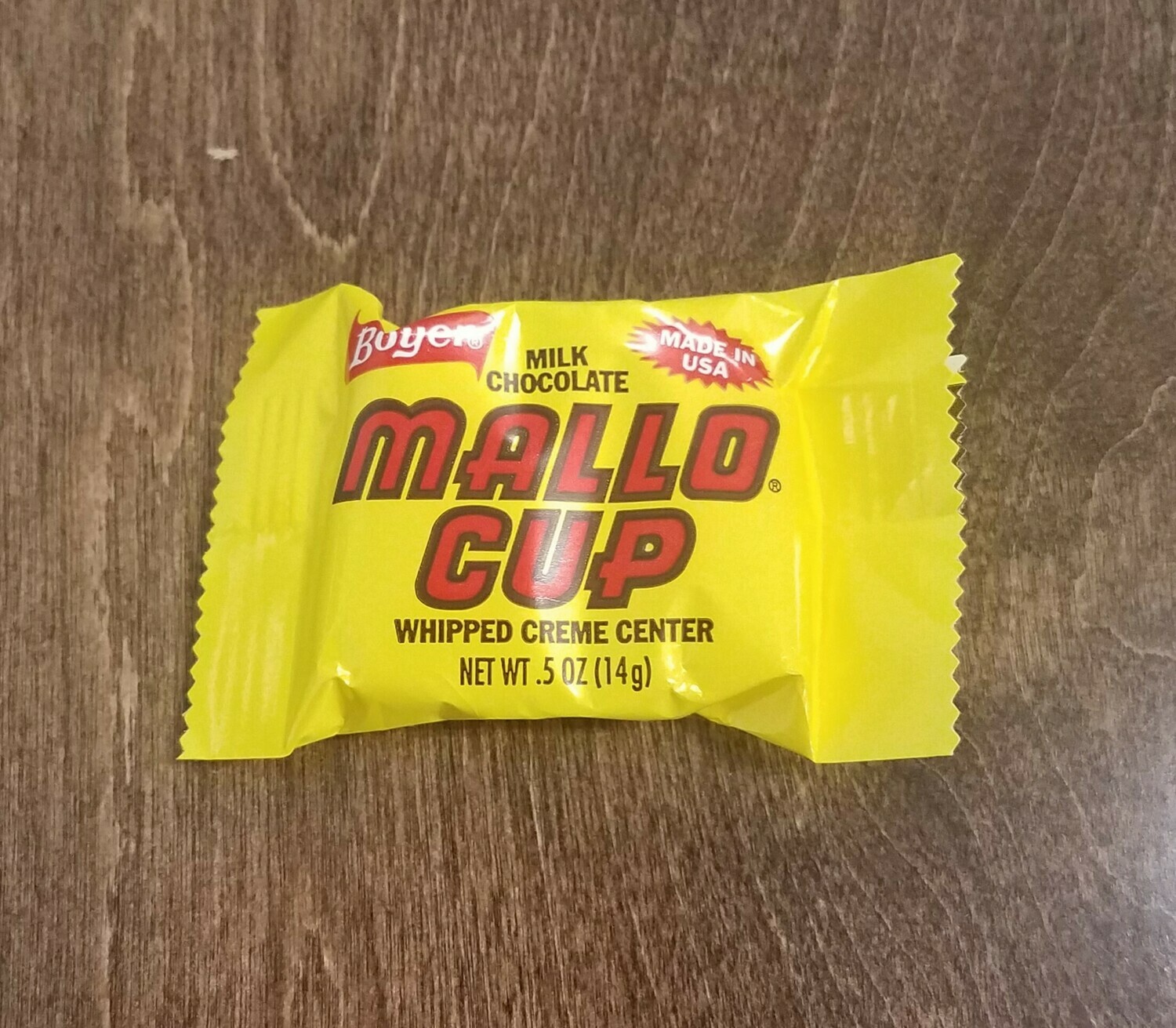 Mallo Cups - Milk Chocolate with Whipped Cream Center