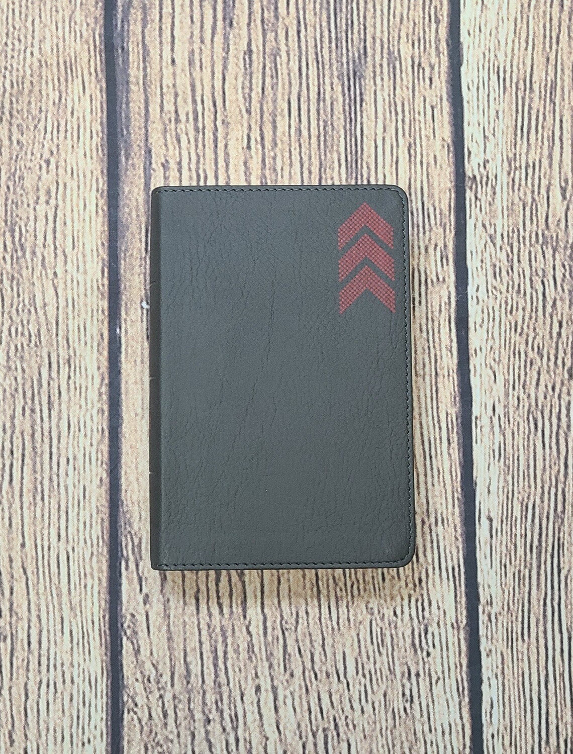 CSB On-The-Go Bible - Charcoal Arrow LeatherTouch