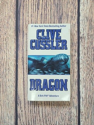 Dragon by Clive Cussler - Paperback