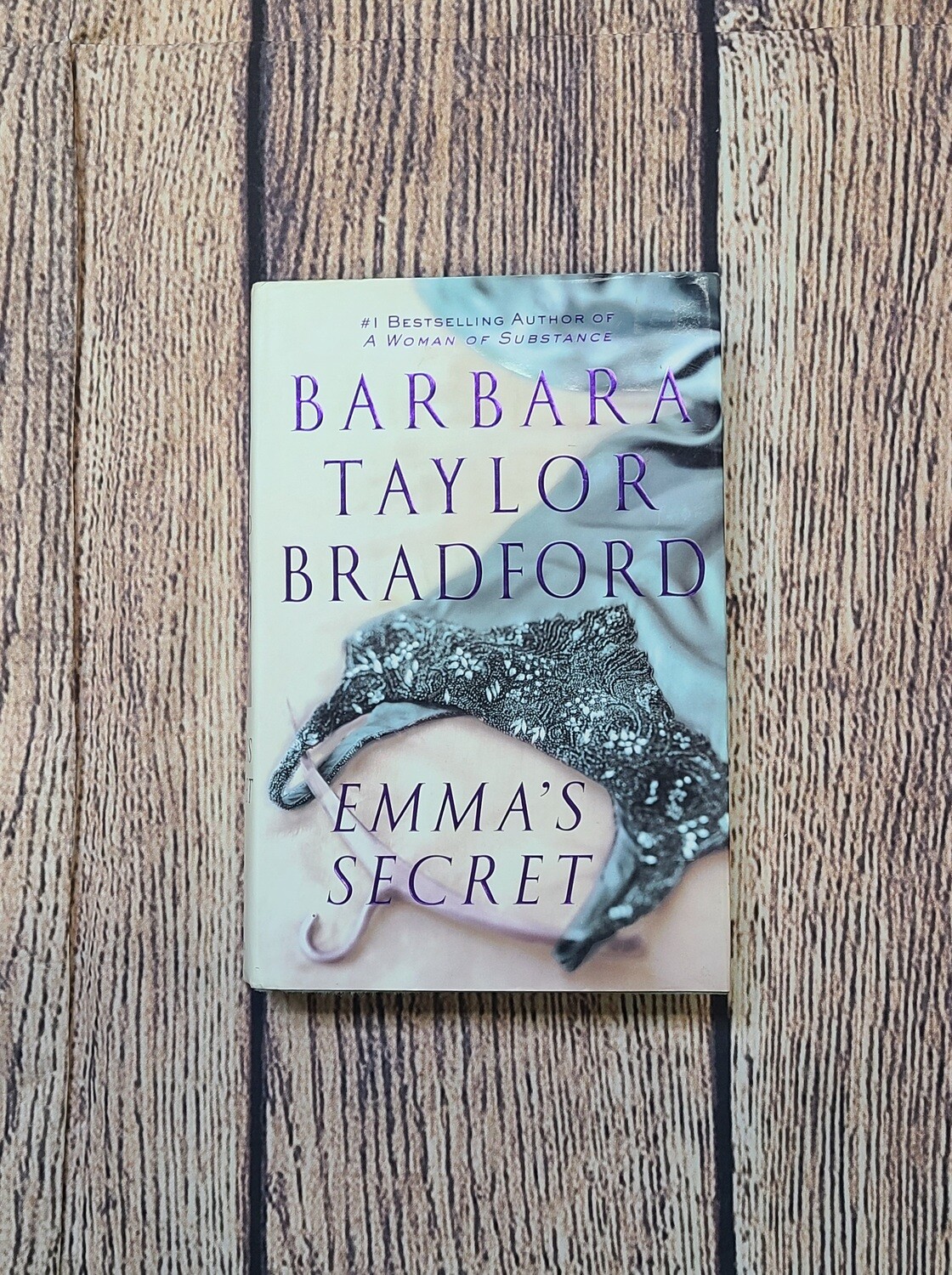 Emma&#39;s Secret by Barbara Taylor Bradford