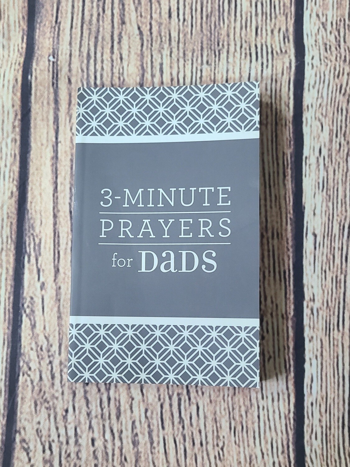 3-Minute Prayers for Dads by Barbour Publishing - Good Condition