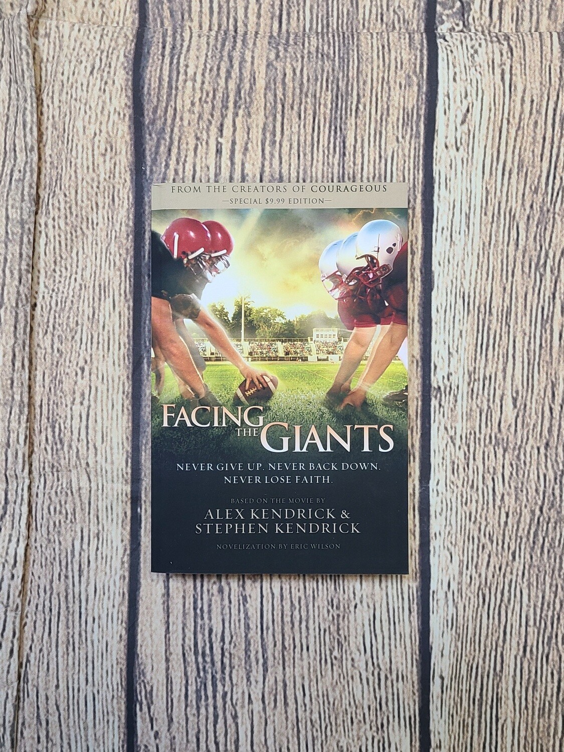 Facing the Giants by Eric Wilson - Paperback