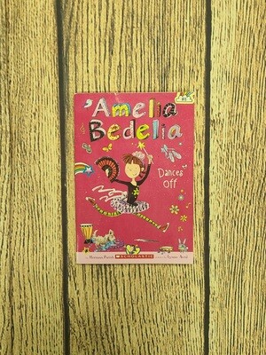 Amelia Bedelia Dances Off by Herman Parish and Pictures by Lynne Avril - Paperback - Great Condition