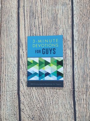 3-Minute Devotions for Guys: 180 Encouraging Readings for Teens by April Frazier and Glenn Hascall - Paperback - New