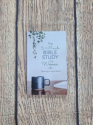 The 5-Minute Bible Study for Women: Mornings in God&#39;s Word by Annie Tipton - Paperback - New