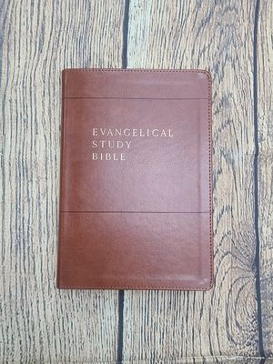 NKJV Evangelical Study Bible - Brown Leathersoft